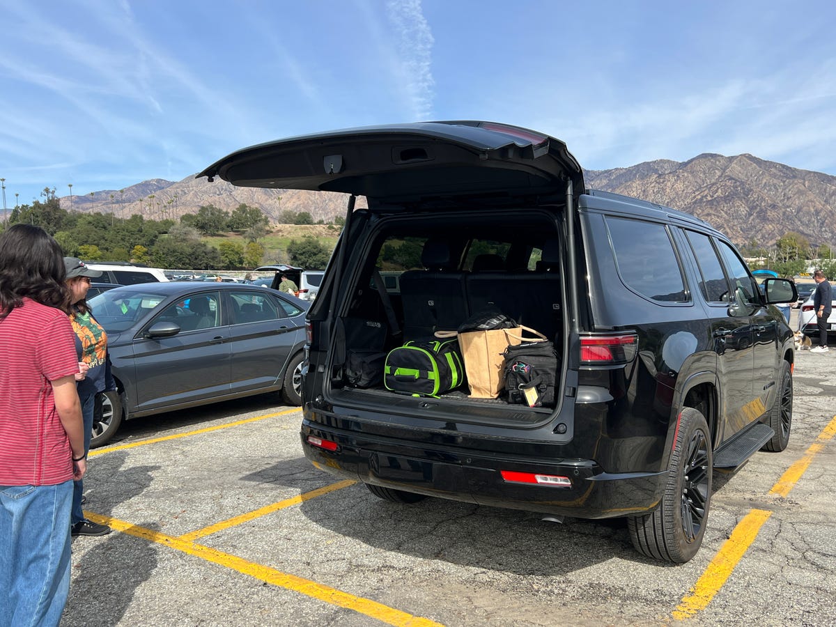 In Which We Use All Three Rows of the 2024 Jeep Wagoneer