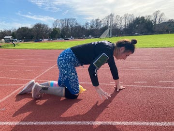 summer willis crawling on track