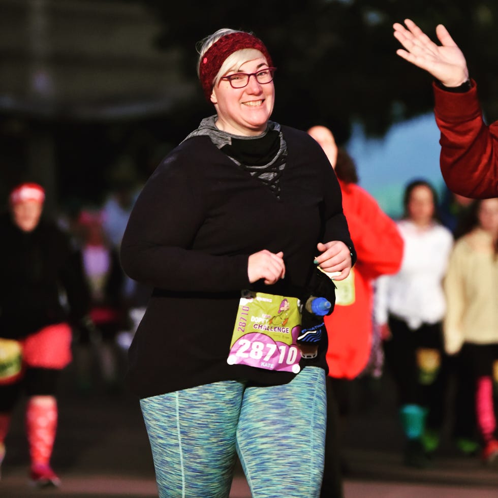 Winter, Street fashion, sweatpant, Running, Gesture, Endurance sports, Leggings, Active pants, Individual sports, Long-distance running, 