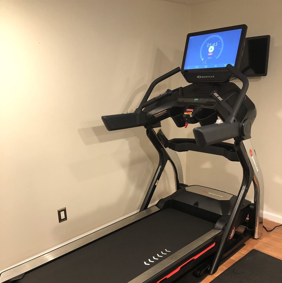 sassos accepting delivery of bowflex treadmill for testing