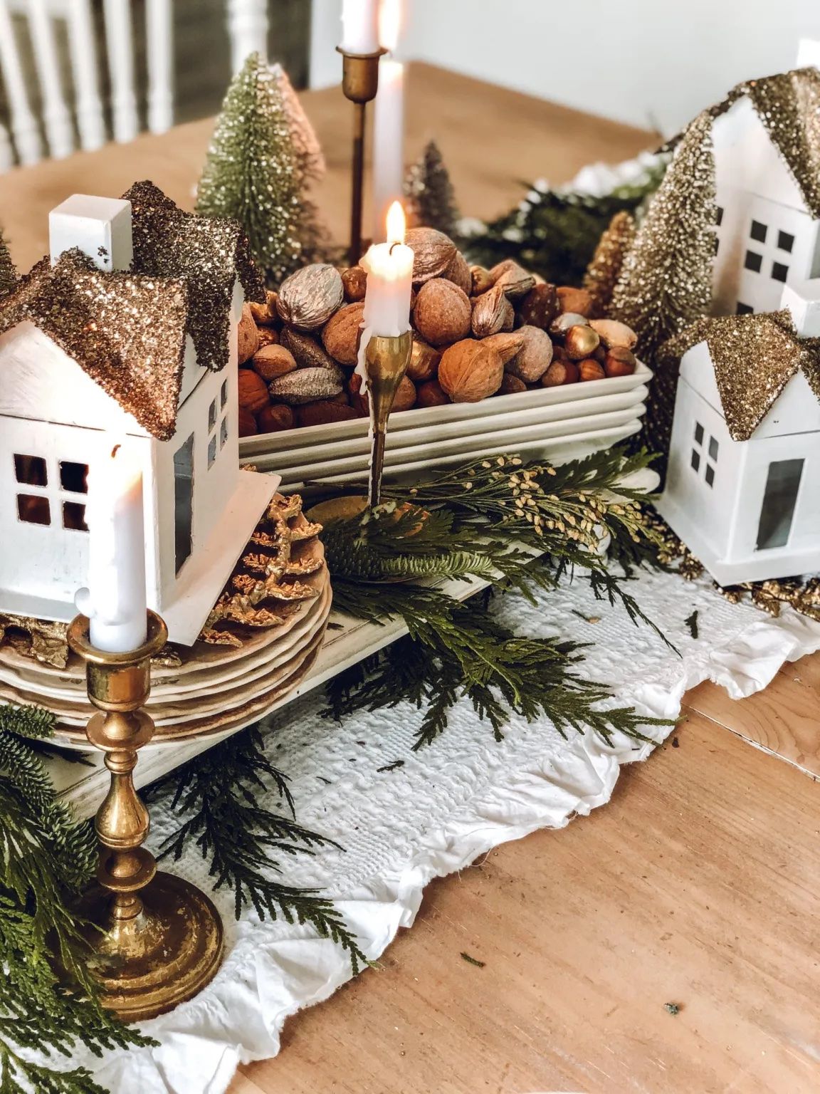 Aggregate more than 72 christmas table decorations centerpieces super hot