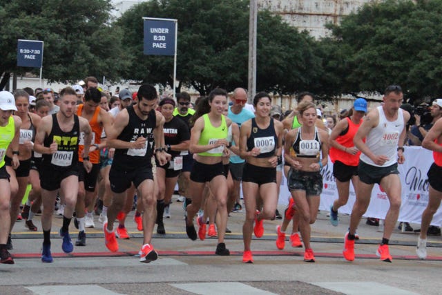 Sports, Running, Marathon, Athlete, Long-distance running, Outdoor recreation, Recreation, Athletics, Individual sports, Exercise, 