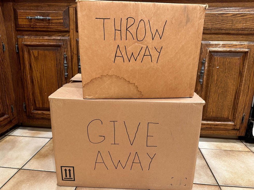 throw away and give away box packing tips