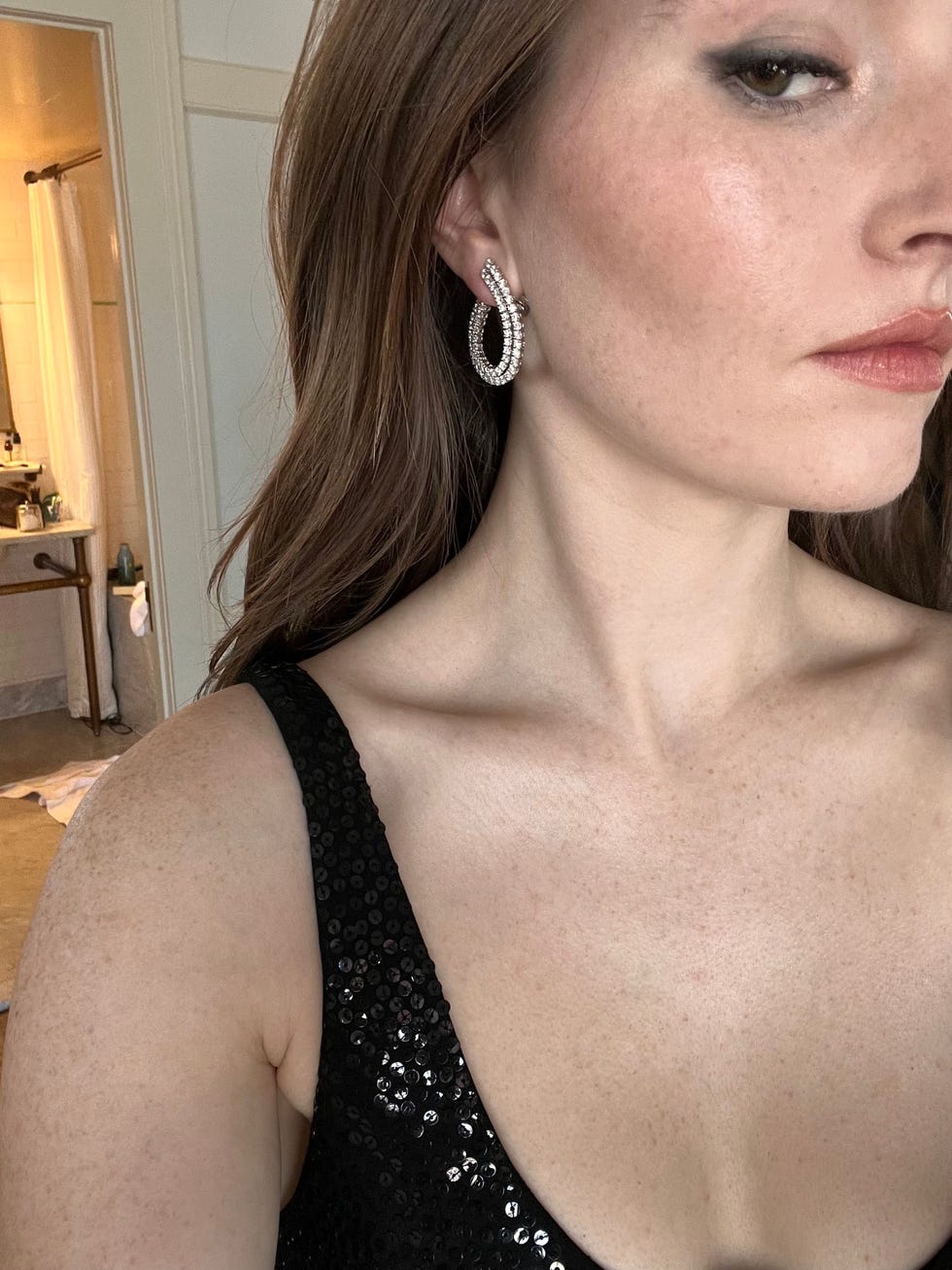 Actress Kaitlyn Dever shares her NYFW Photo Diary from the SS2024 Michael  Kors Show