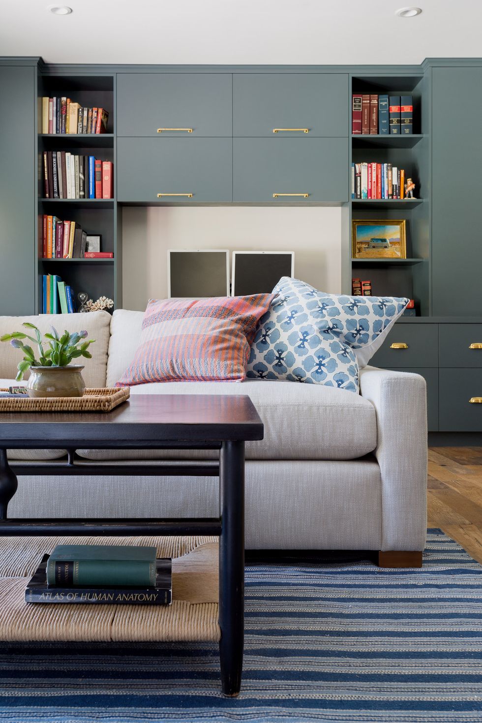 Blue, Wood, Room, Interior design, Green, Home, Floor, Wall, Furniture, Textile, 