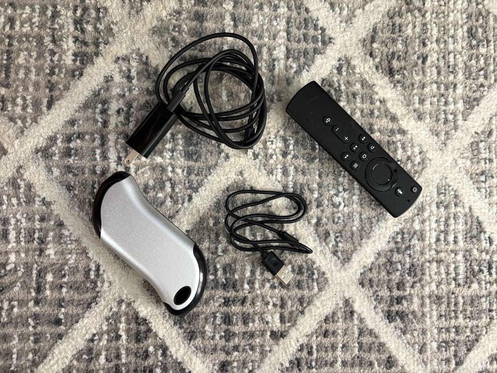 decluttering coffee table