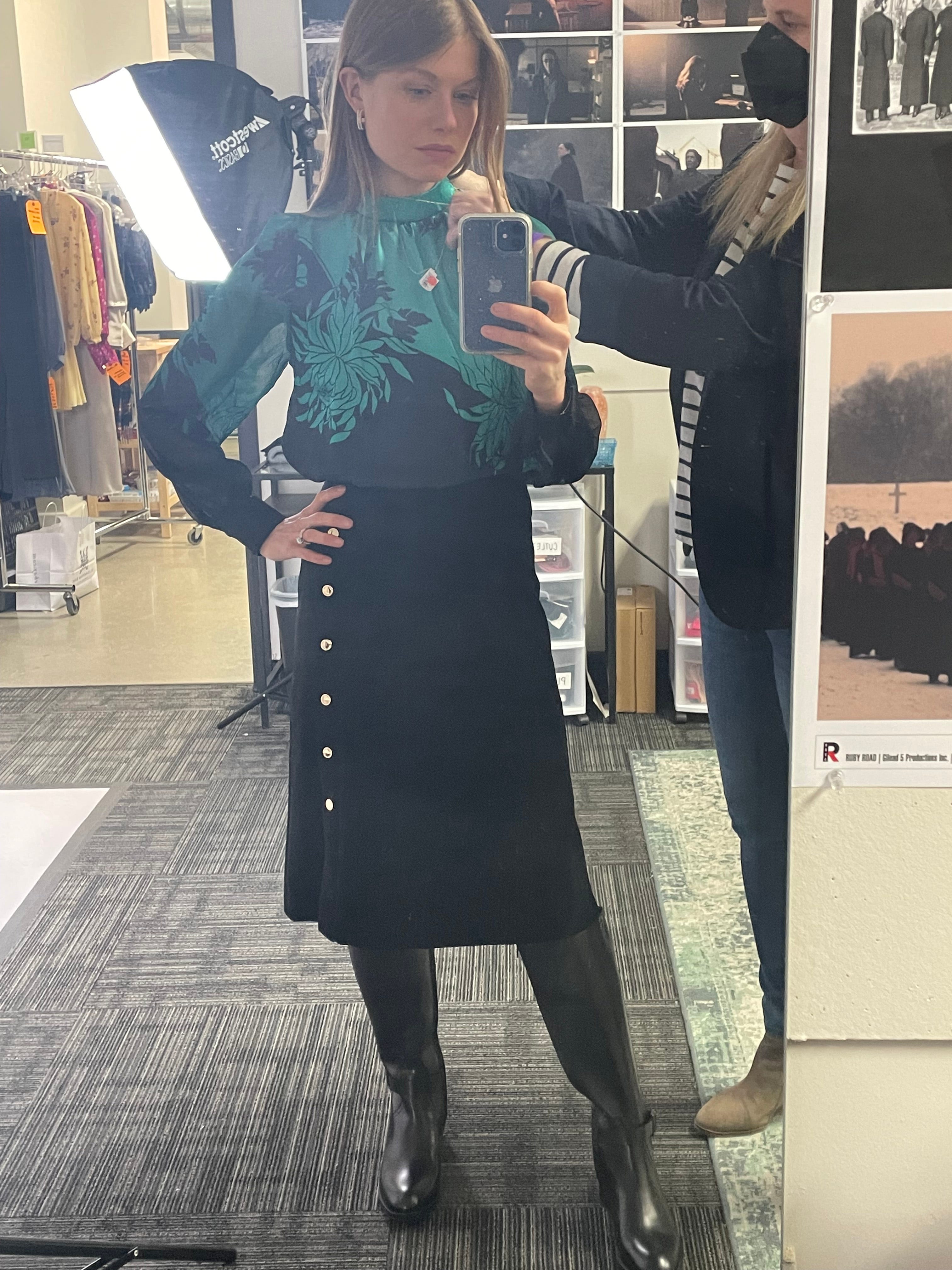 Behind The Scenes With Instagram Influencer Genevieve Shawcross - u53w94f