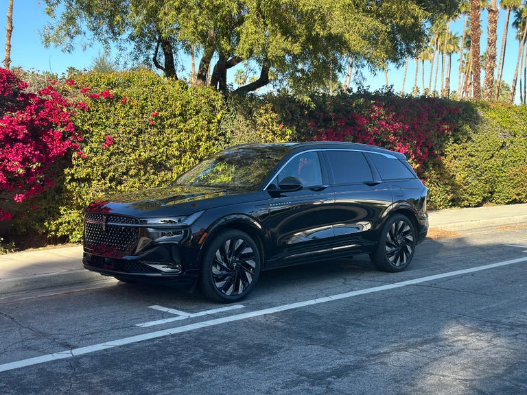 2024 Lincoln Nautilus Hybrid Review, Pricing, and Specs