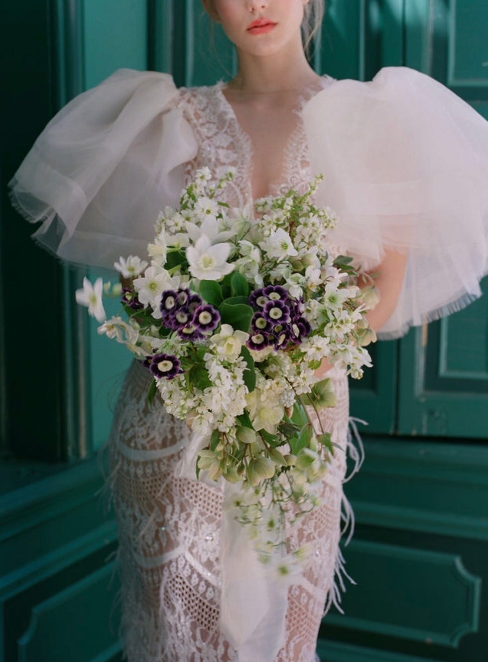 Bouquet, White, Clothing, Cut flowers, Wedding dress, Bride, Dress, Flower, Flower Arranging, Bridal accessory, Bouquet, White, Clothing, Cut flowers, Wedding dress, Bride, Dress, Flower, Flower Arranging, Bridal accessory,