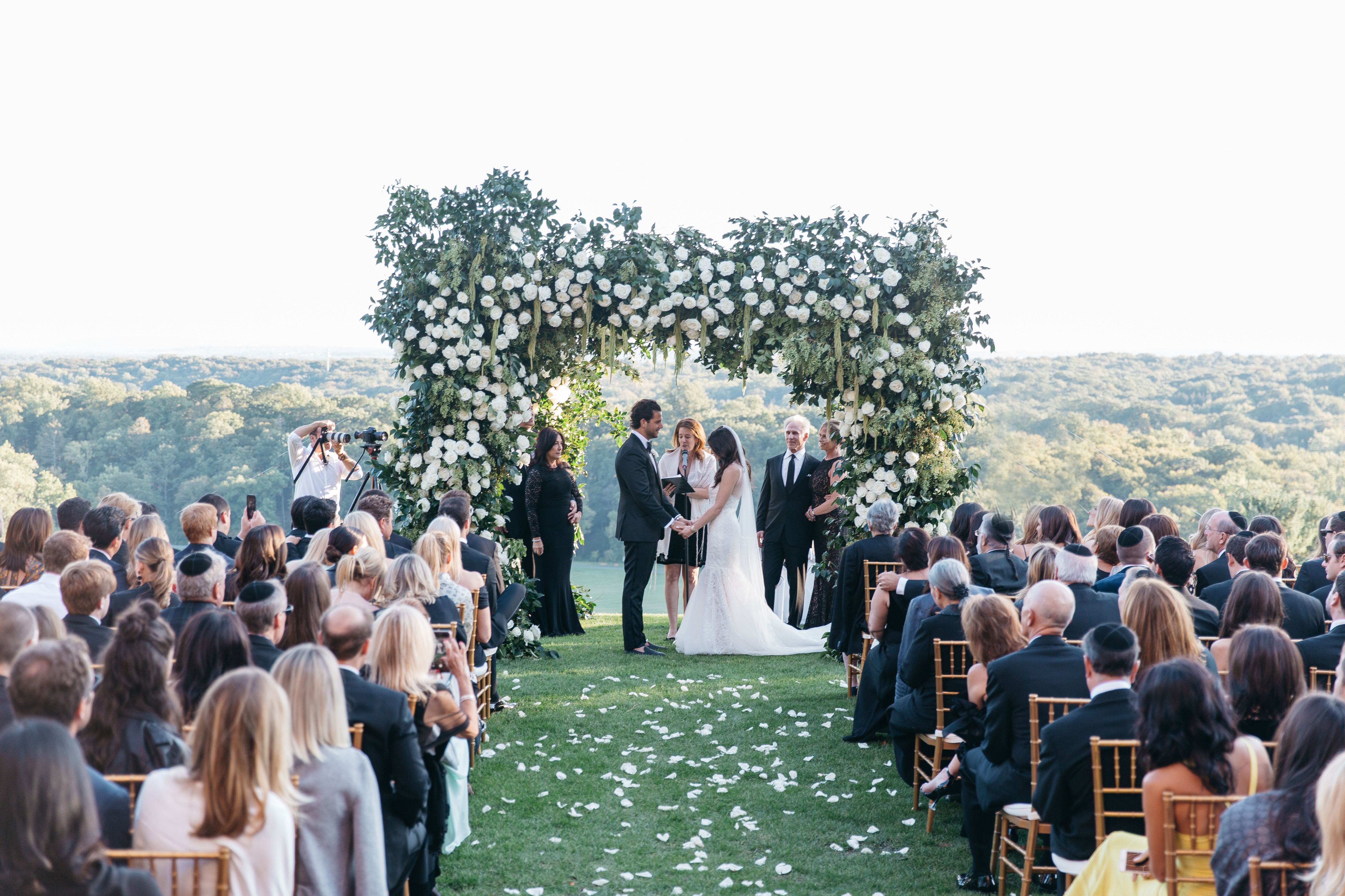 12 Pretty Wedding Arch Ideas - Rustic, Wooden and Floral Wedding