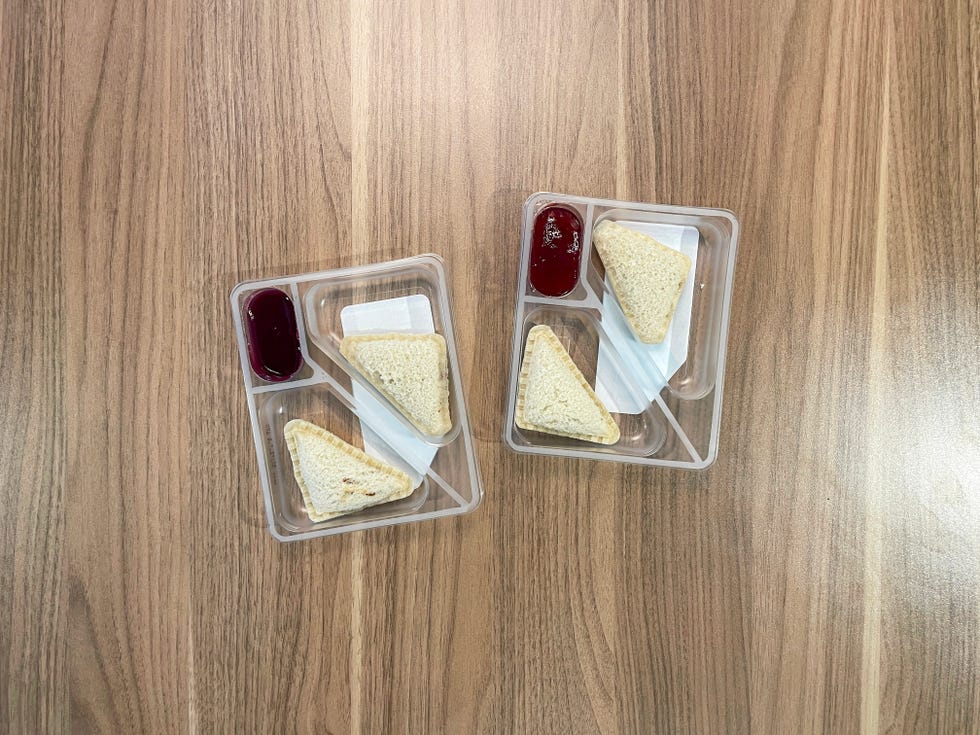 lunchables new peanut butter and jelly sandwiches