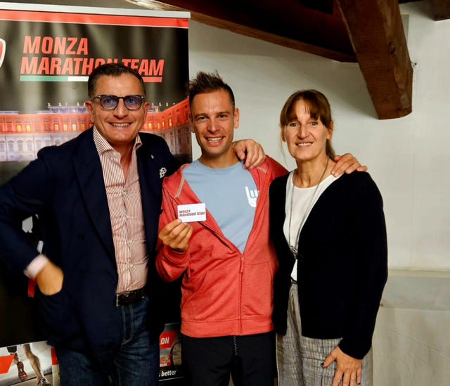 andrea galbiati del monza marathon team con lorenzo lotti e magda maiocchi