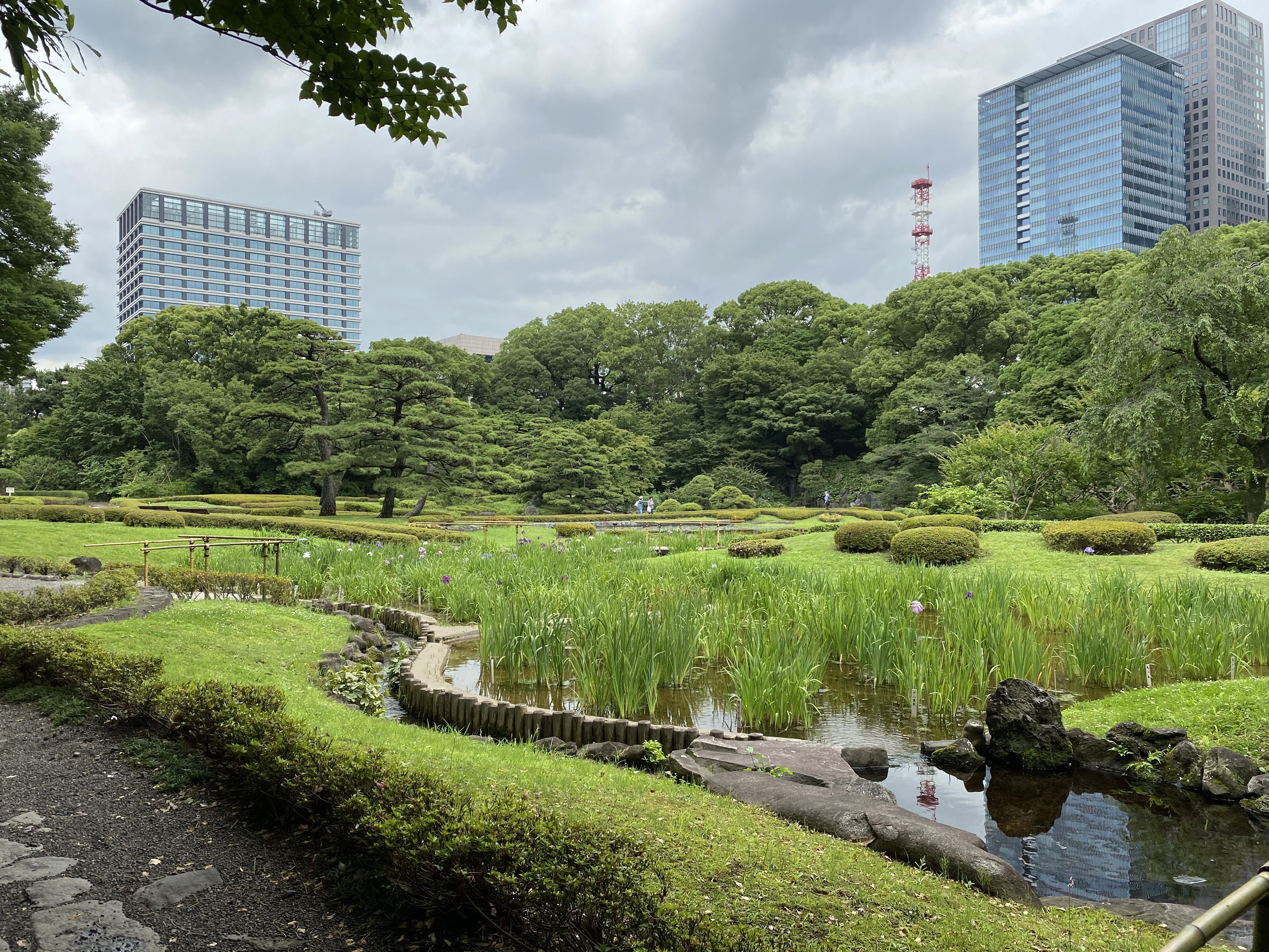 皇居は天皇陛下のお住まい。じつは見学できるんです～皇居の歩き方教えます