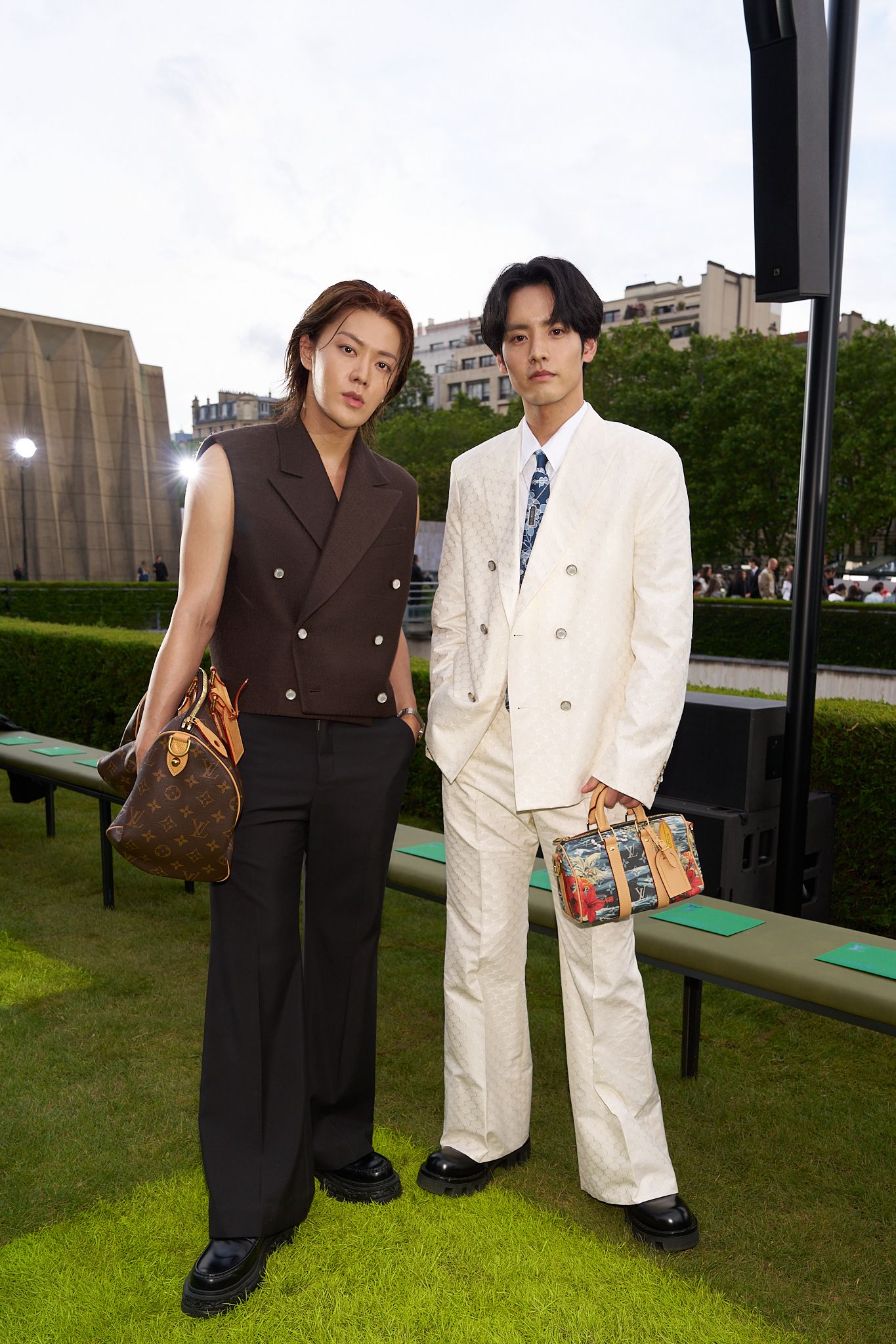 YUTA（NCT）や赤楚衛二の特別ショットも！ルイ·ヴィトン2025春夏