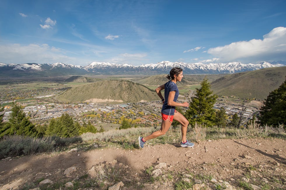 Mountainous landforms, Outdoor recreation, Mountain, Wilderness, Fell, Recreation, Trail, Running, Sky, Mountain range, 
