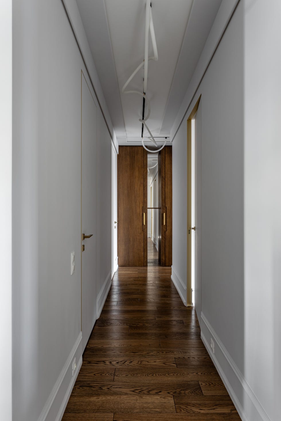 dos apartamentos y reorganizar 136 metros, así se diseno un hogar familiar funcional y luminoso