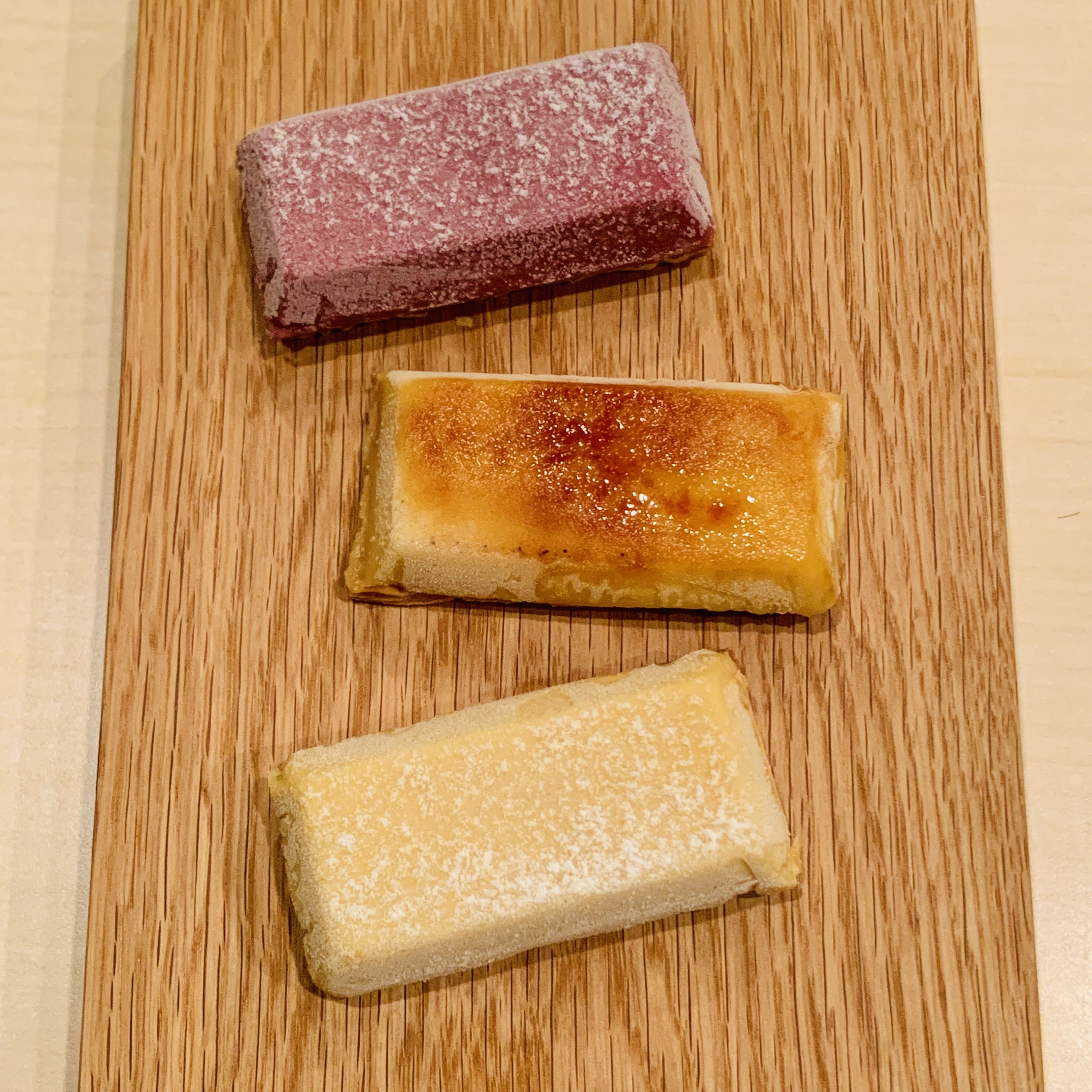 日本未発売・リピなし】 ブルーイ 見違える お弁当箱/カトラリー