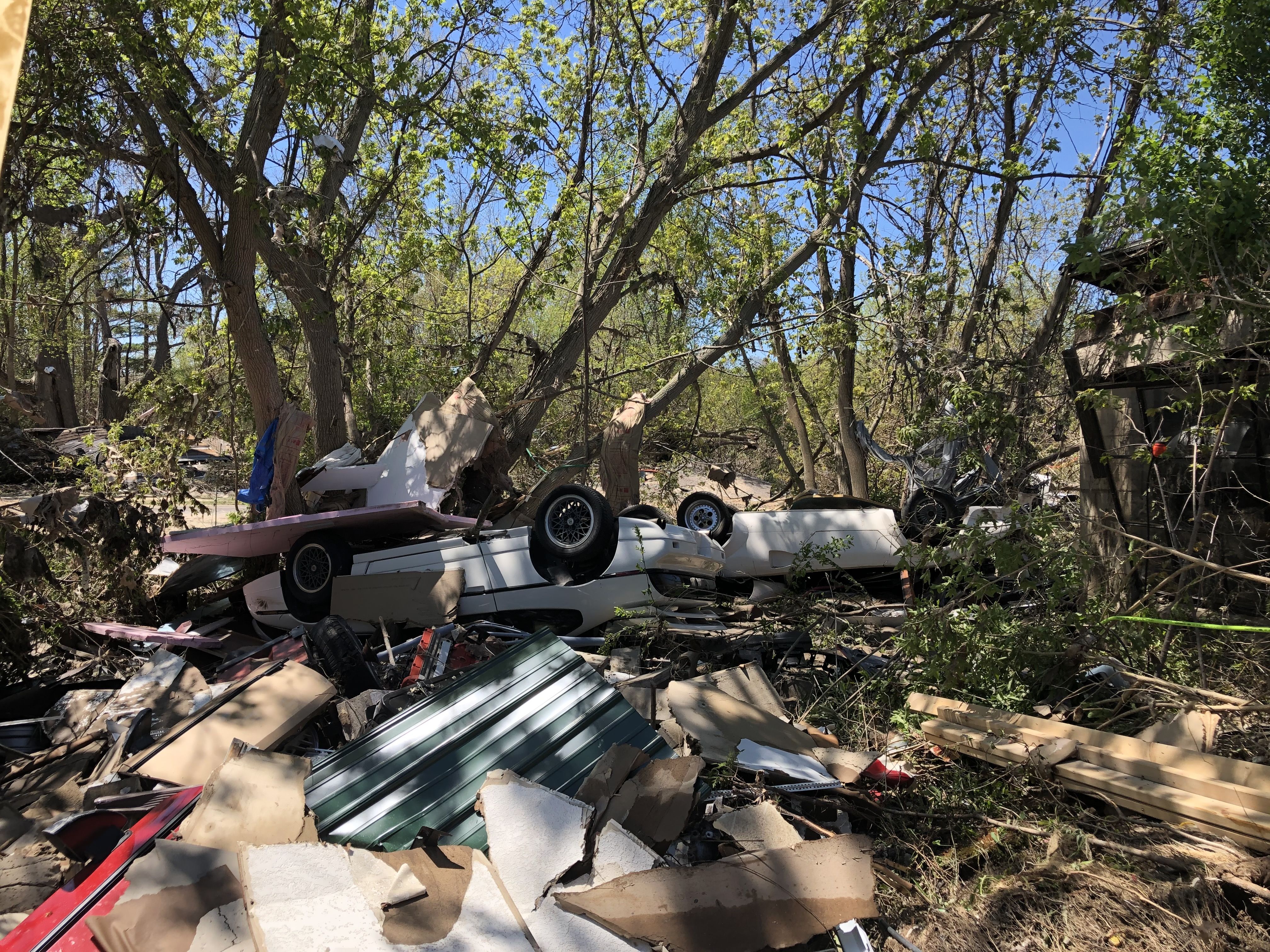 Man's Pontiac Fiero collection destroyed in mid-Michigan flooding