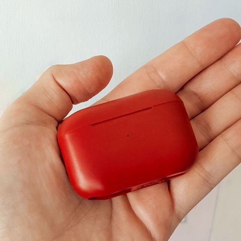 holding earbuds case