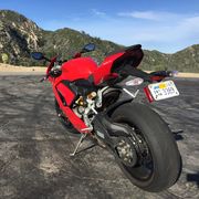 ducati panigale v2 makes you fall in love with this italian