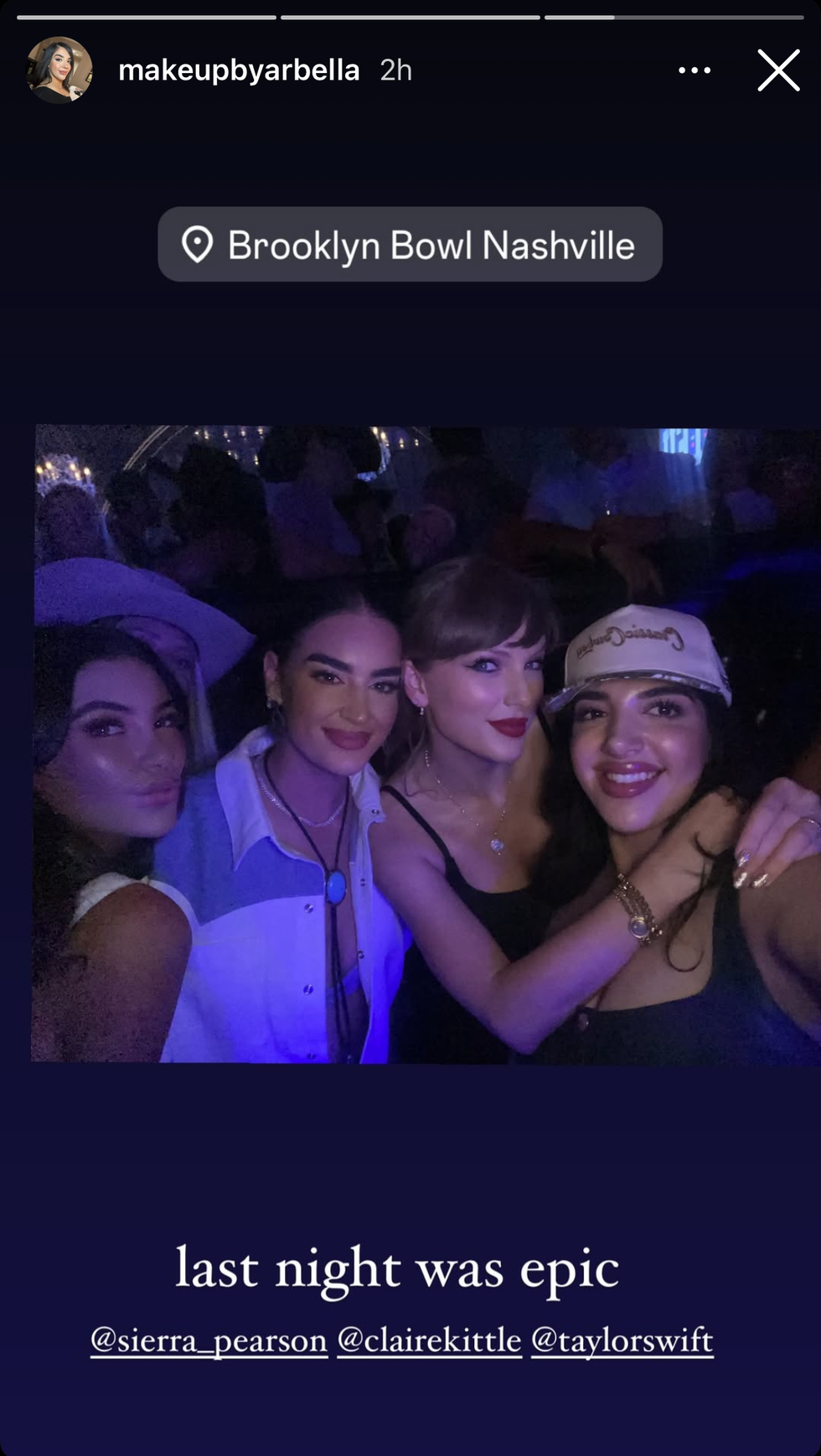 taylor swift with friends