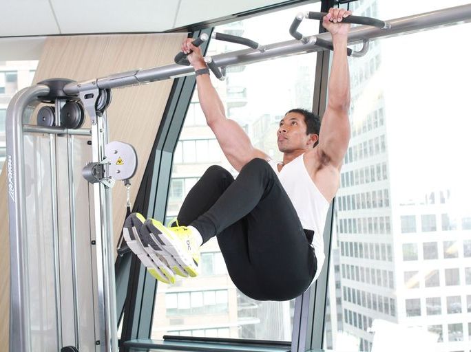 How to Do the Hanging Leg Raise Ab Workout for Core Strength