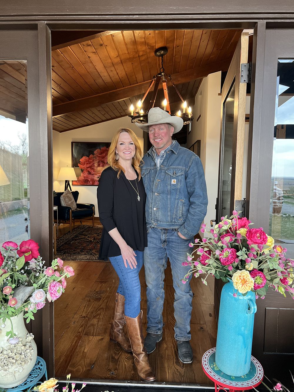 Who worked cattle: Ree Drummond or Her Husband Ladd?
