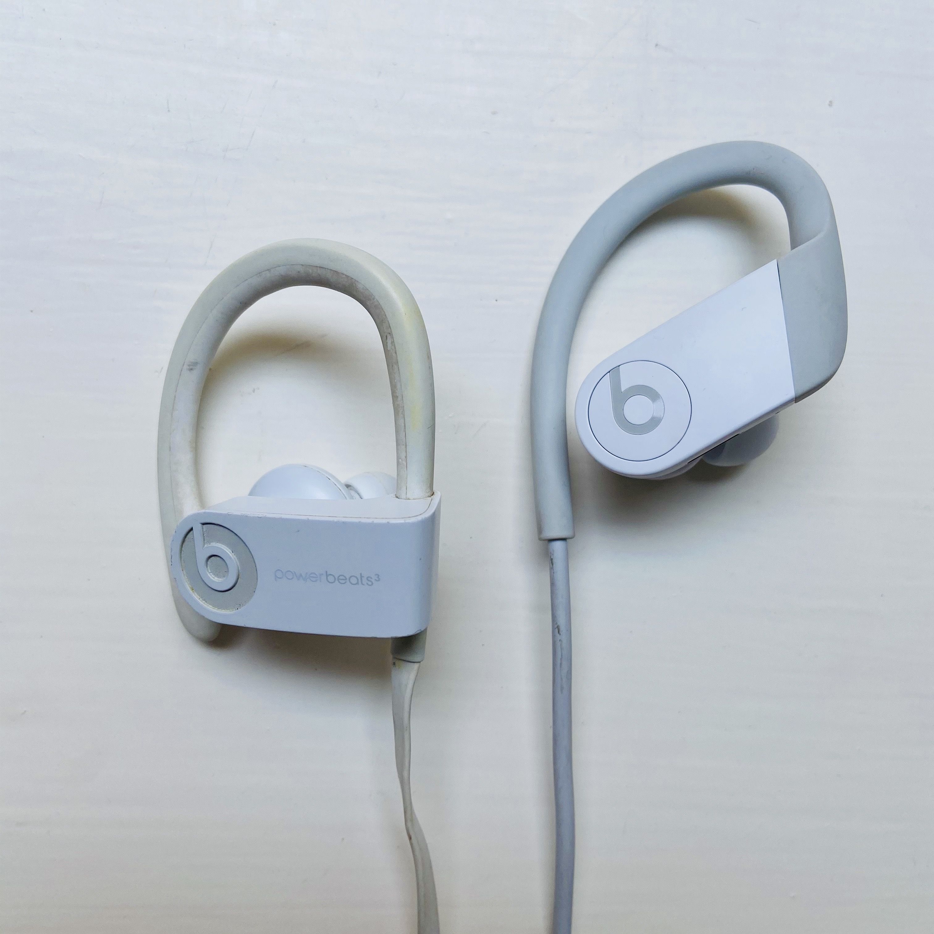 Powerbeats 3 wireless discount white