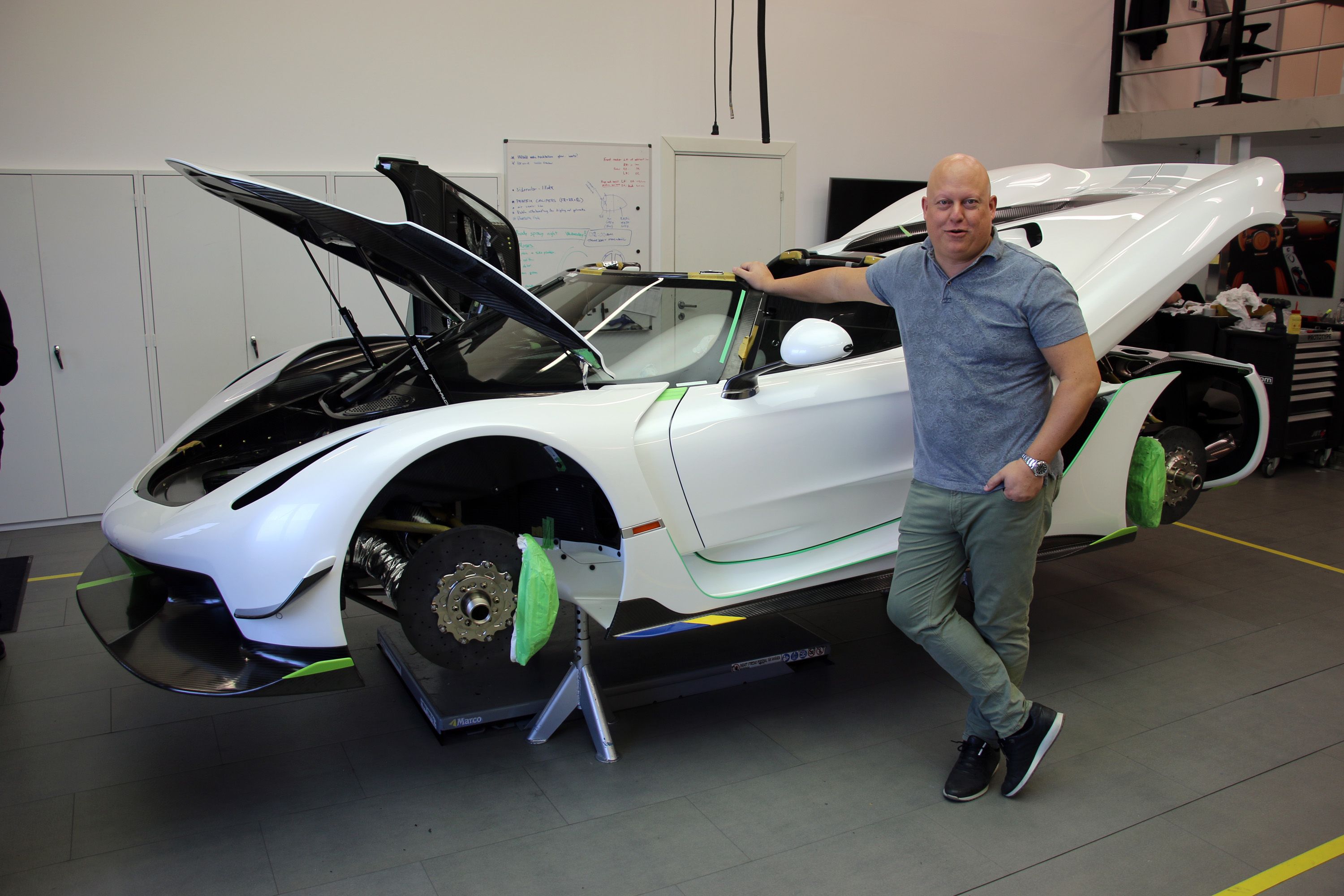 The Koenigsegg Jesko Has 1600 HP and Promises a 300-MPH Top Speed