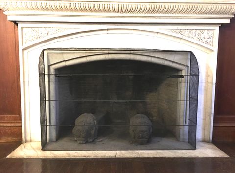 Fireplace, Hearth, Arch, Architecture, Fire screen, Marble, Concrete, Door, 