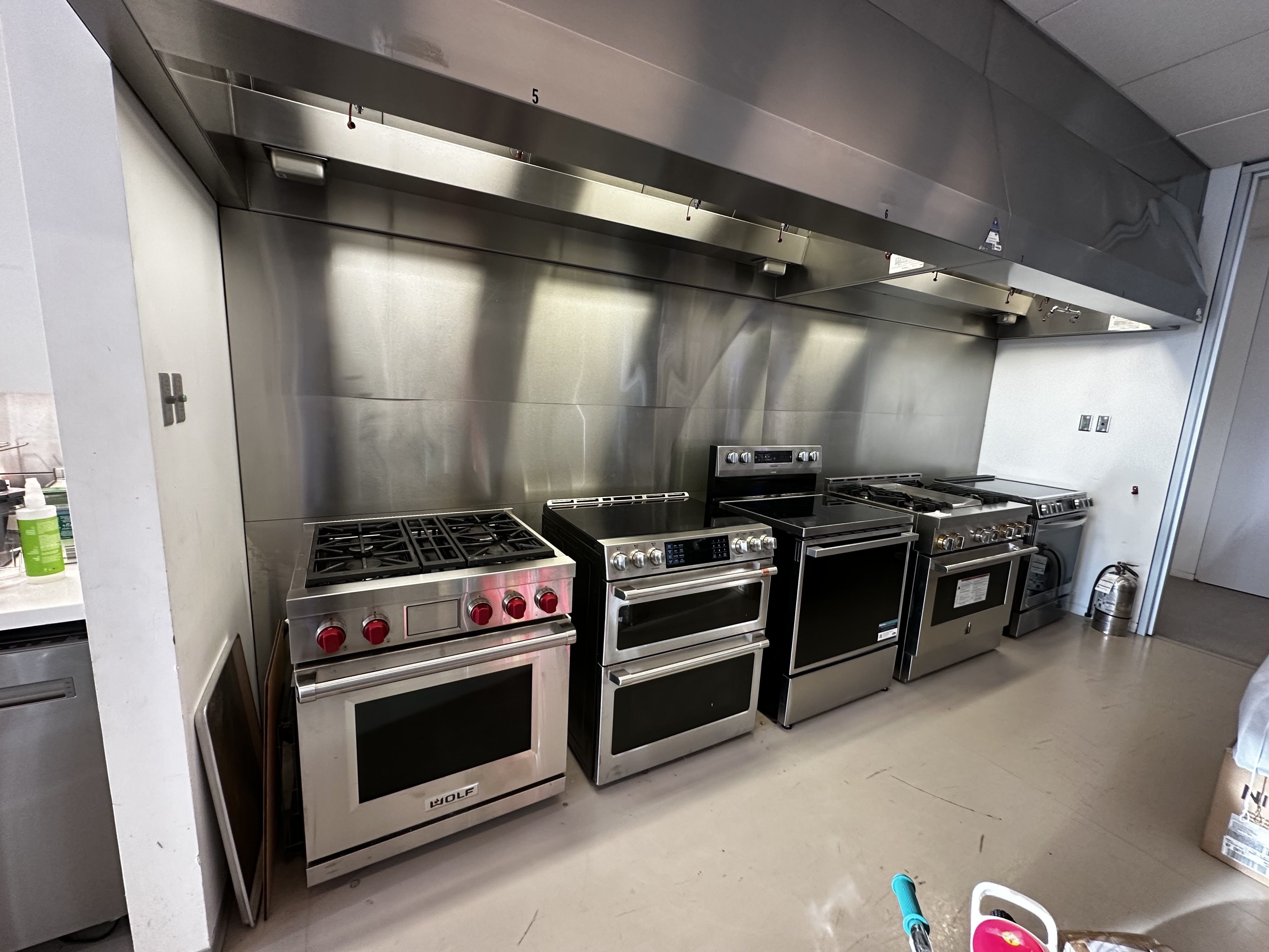 High end deals cooking range