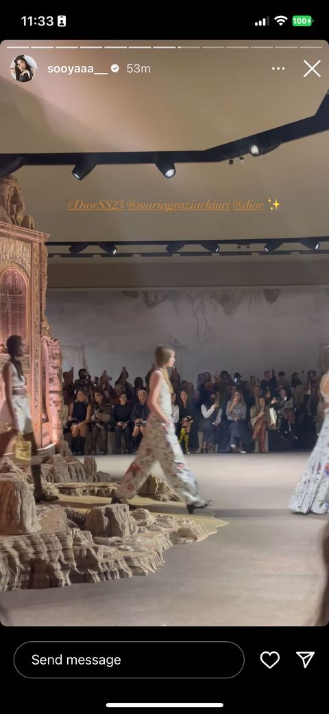 jisoo's footage from dior's front row