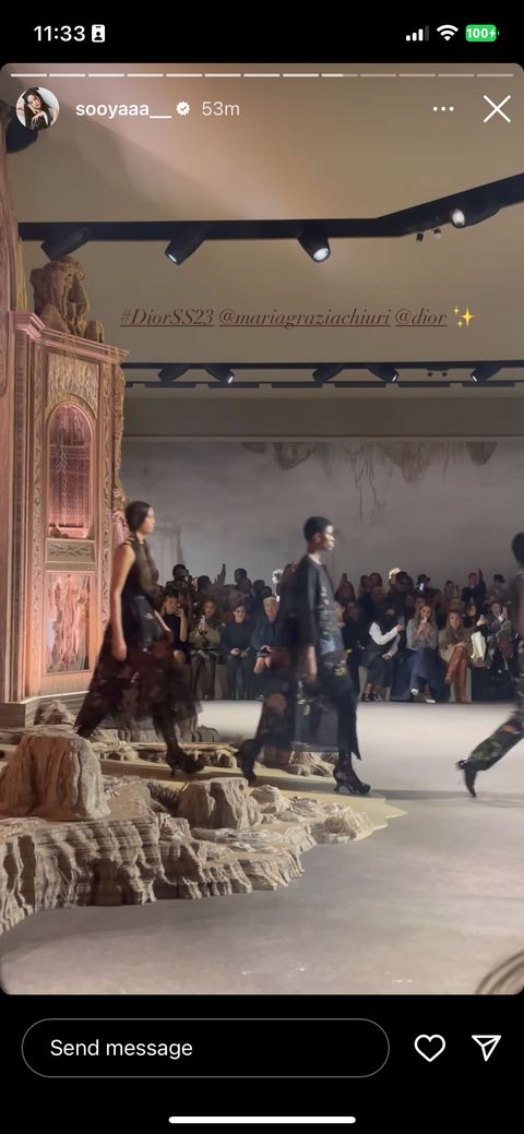 Footage of jisoo from the front row of dior
