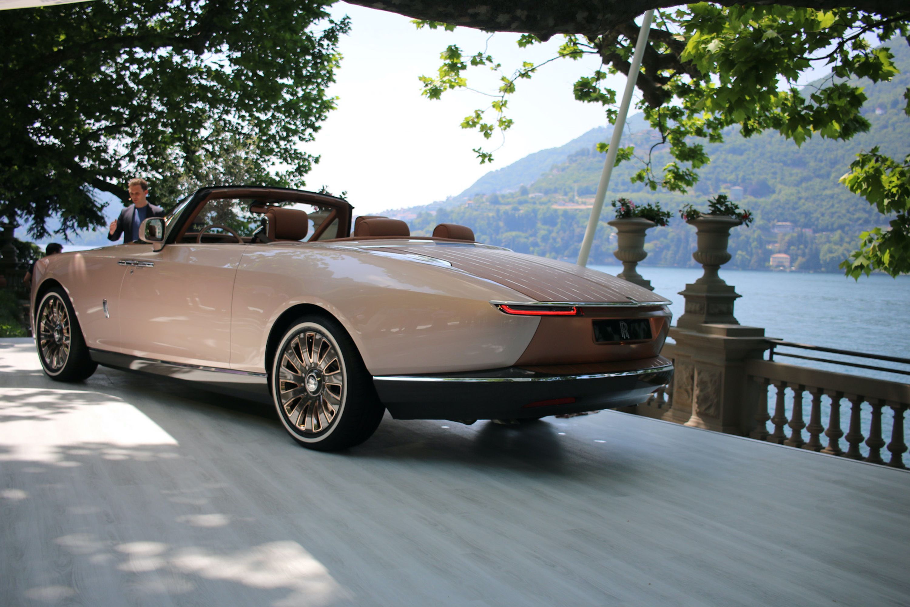 Rolls-Royce's Second Boat Tail Is Brown and Beautiful - CNET