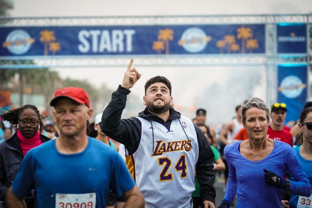 People, Marathon, Running, Half marathon, Recreation, Long-distance running, Crowd, Exercise, Fun, Sports, 