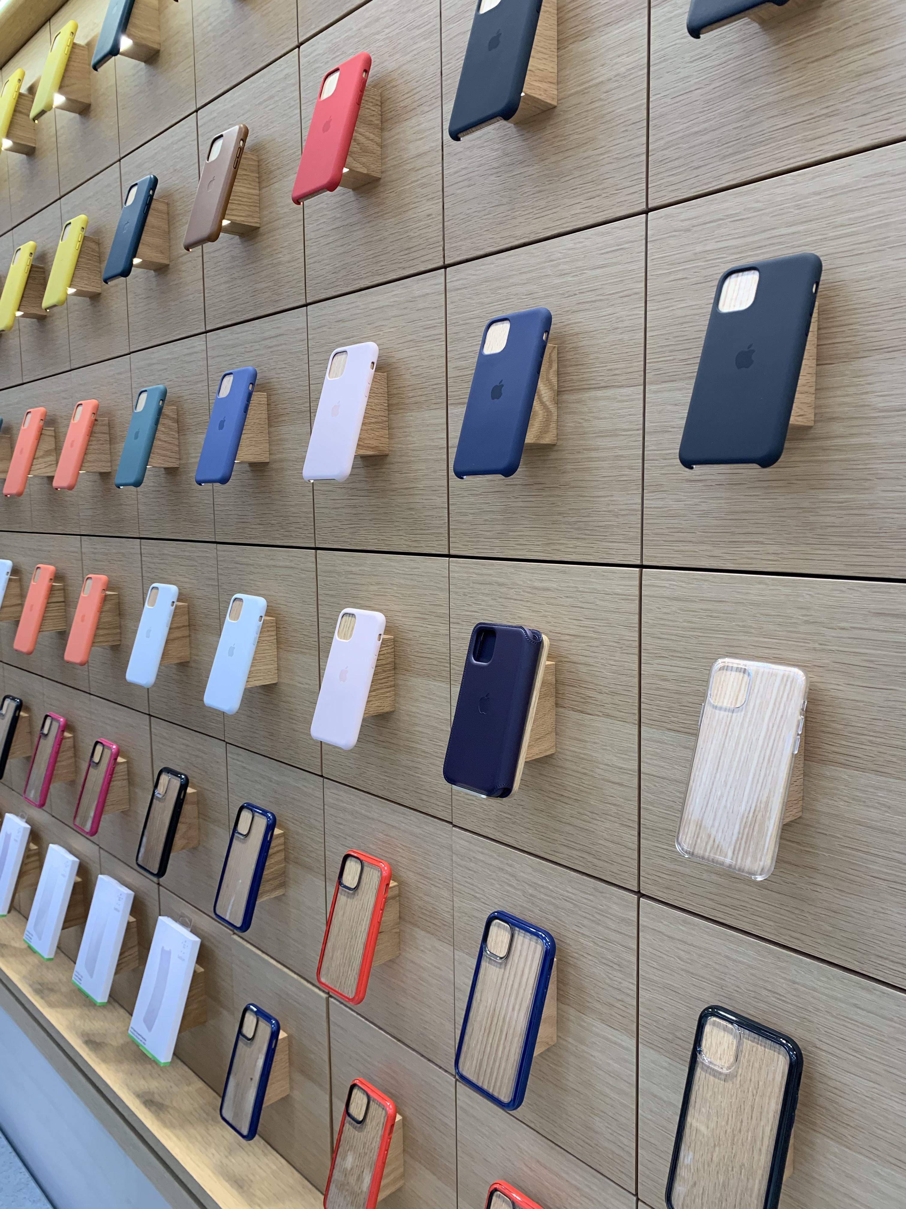 First Look inside Apple's newly remodeled NYC store 