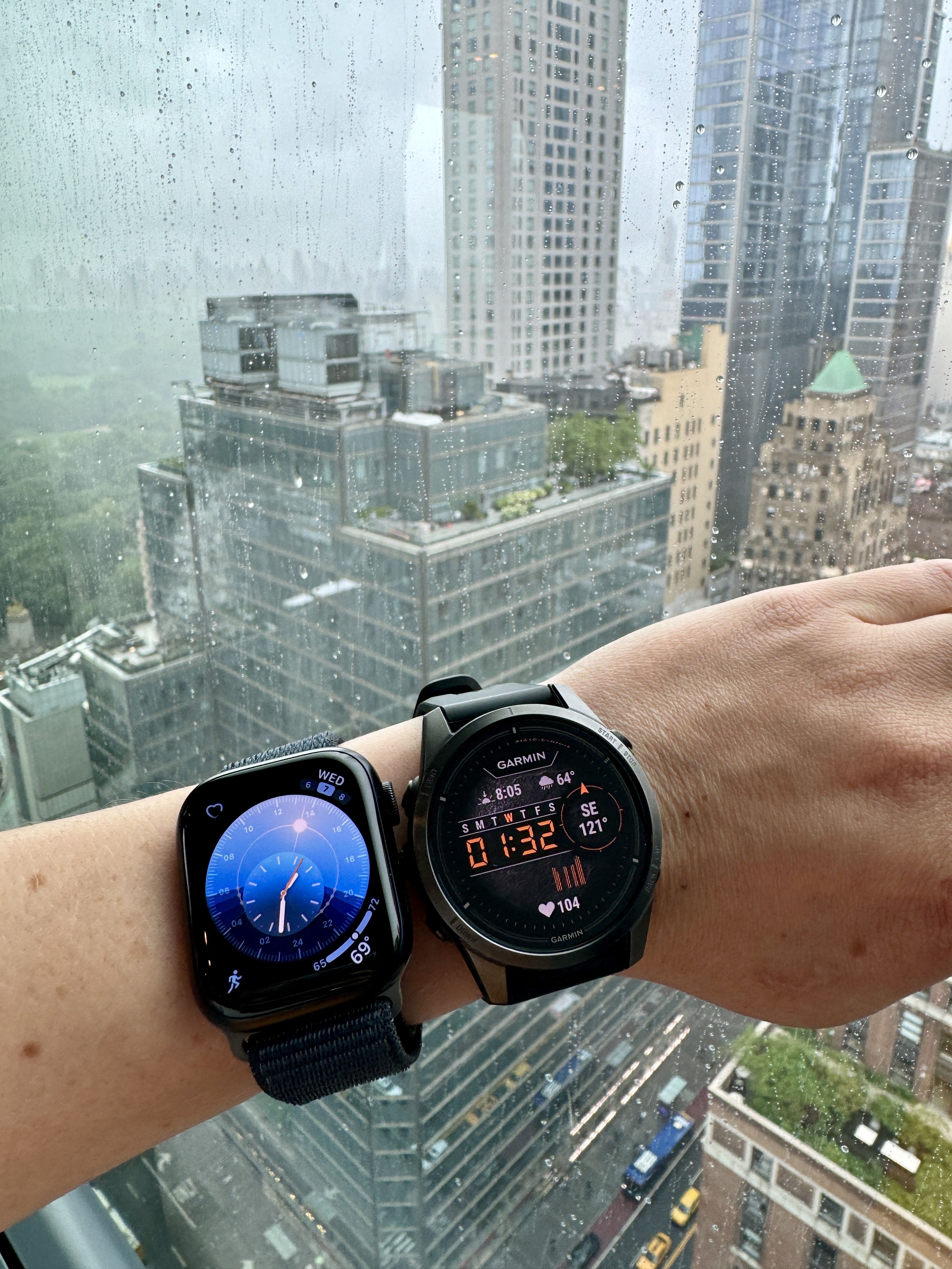 Garmin vivomove vs apple watch 4 online