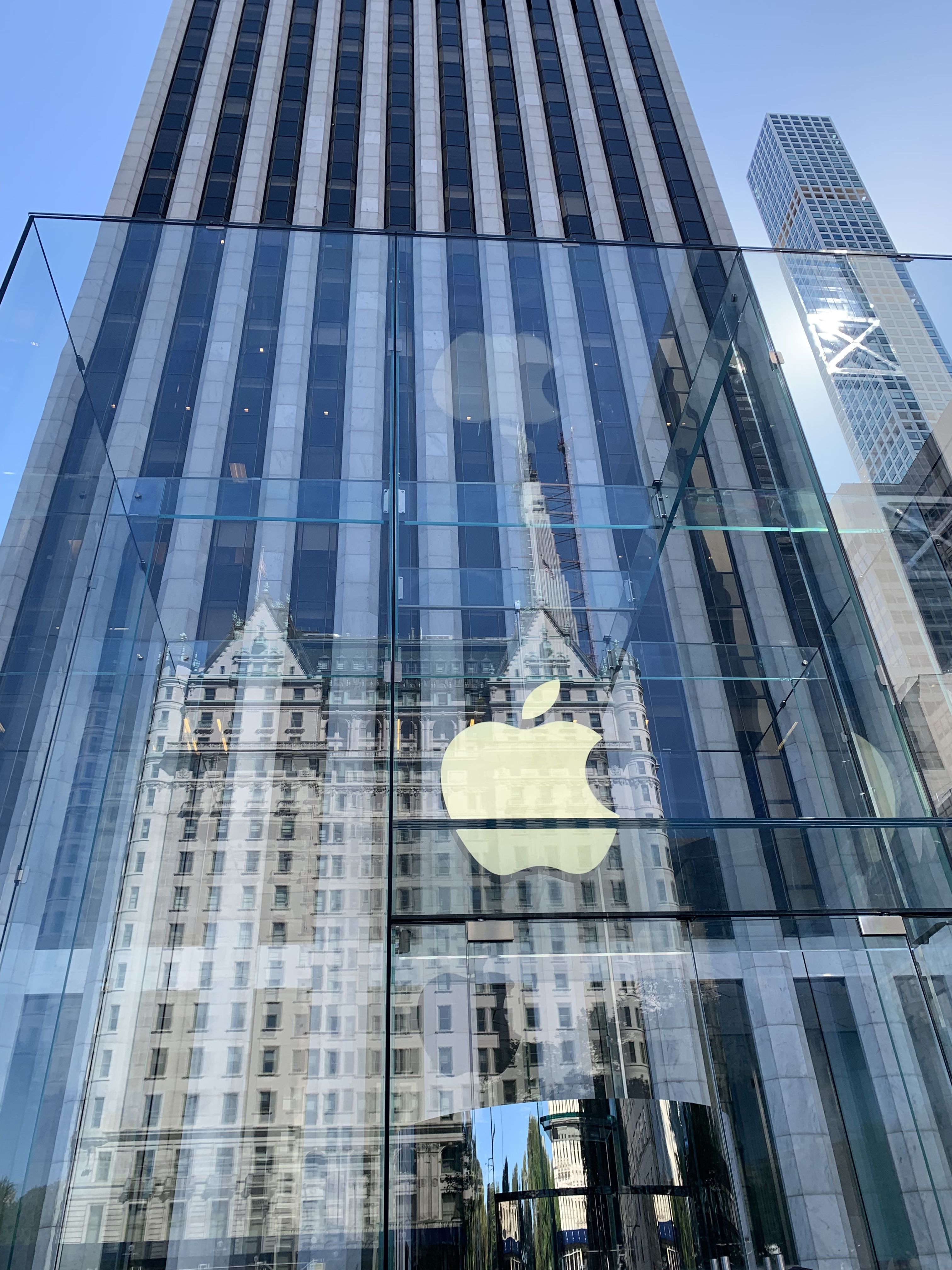 The Newly Reopened NYC Apple Flagship - New York Apple Store Photos