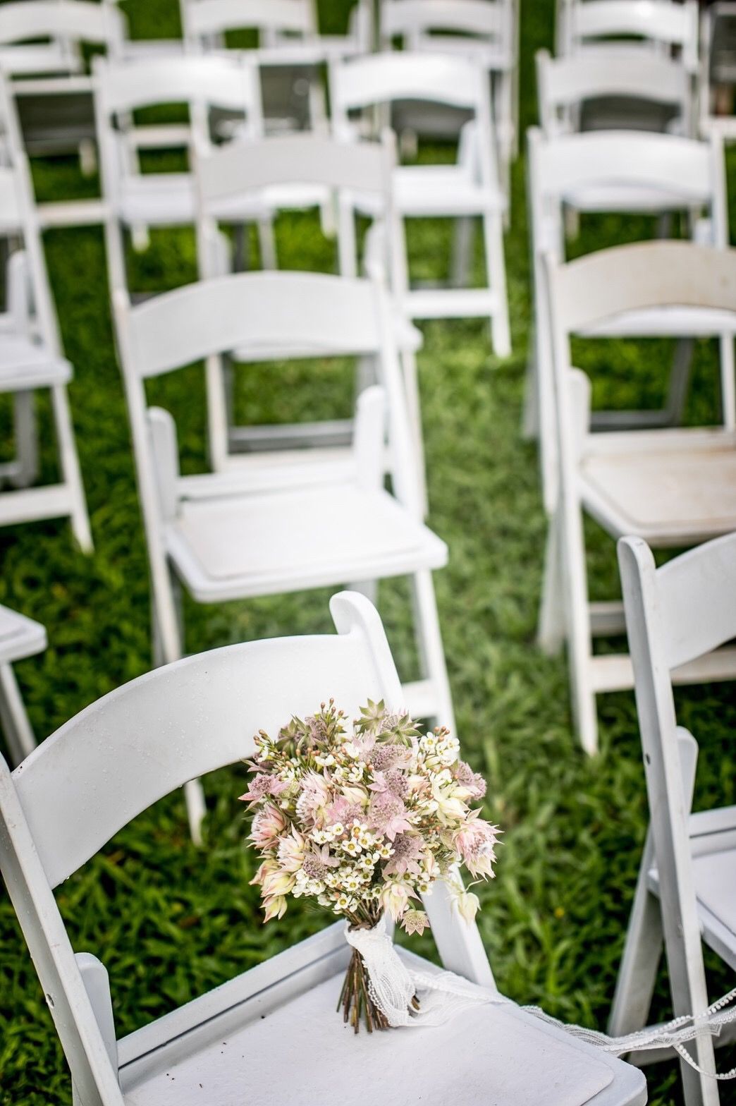 ハワイおしゃれ結婚式実例：マナが宿る森のウエディング | ELLE