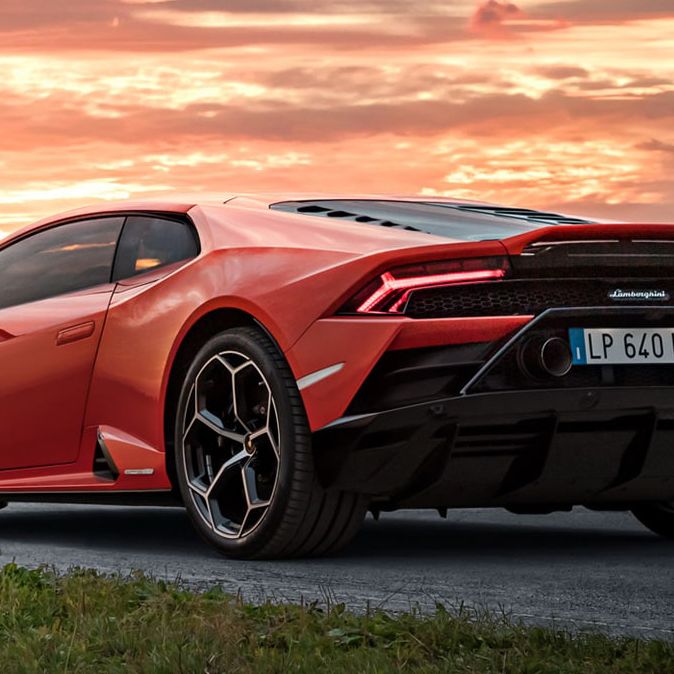 2020 Lamborghini Huracán EVO Is a Diet Performante