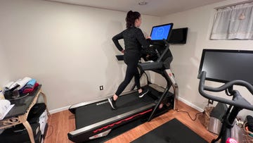 sassos testing the bowflex treadmill 22 in her home