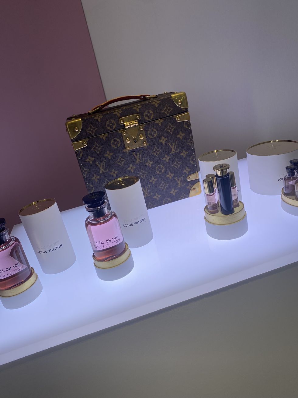 Louis Vuitton Spell On You fragrance campaign,celebrity,fashion  Louis  vuitton fragrance, Louis vuitton perfume, Fragrance campaign