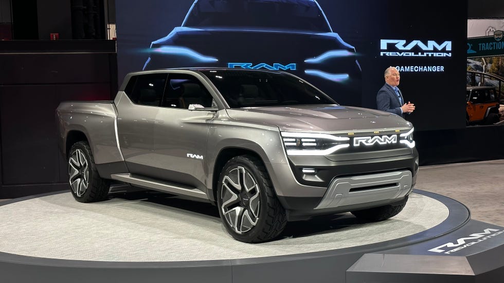 9 Cool Things to See, Do, and Learn About at the 2023 Chicago Auto Show