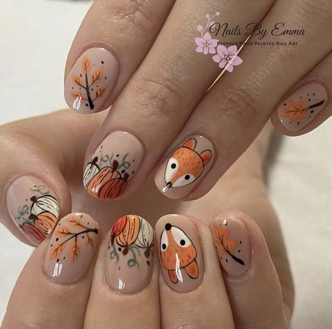 autumn nail with cute illustrations