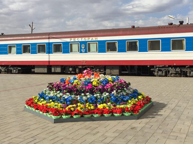 de trein op de chineesmongoolse grens