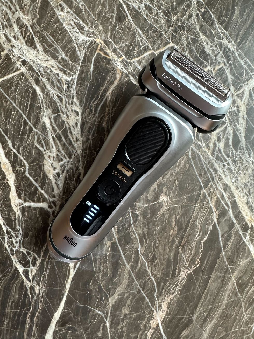 Braun Series 9 Electric Shaver and Clean & Charge Station Review