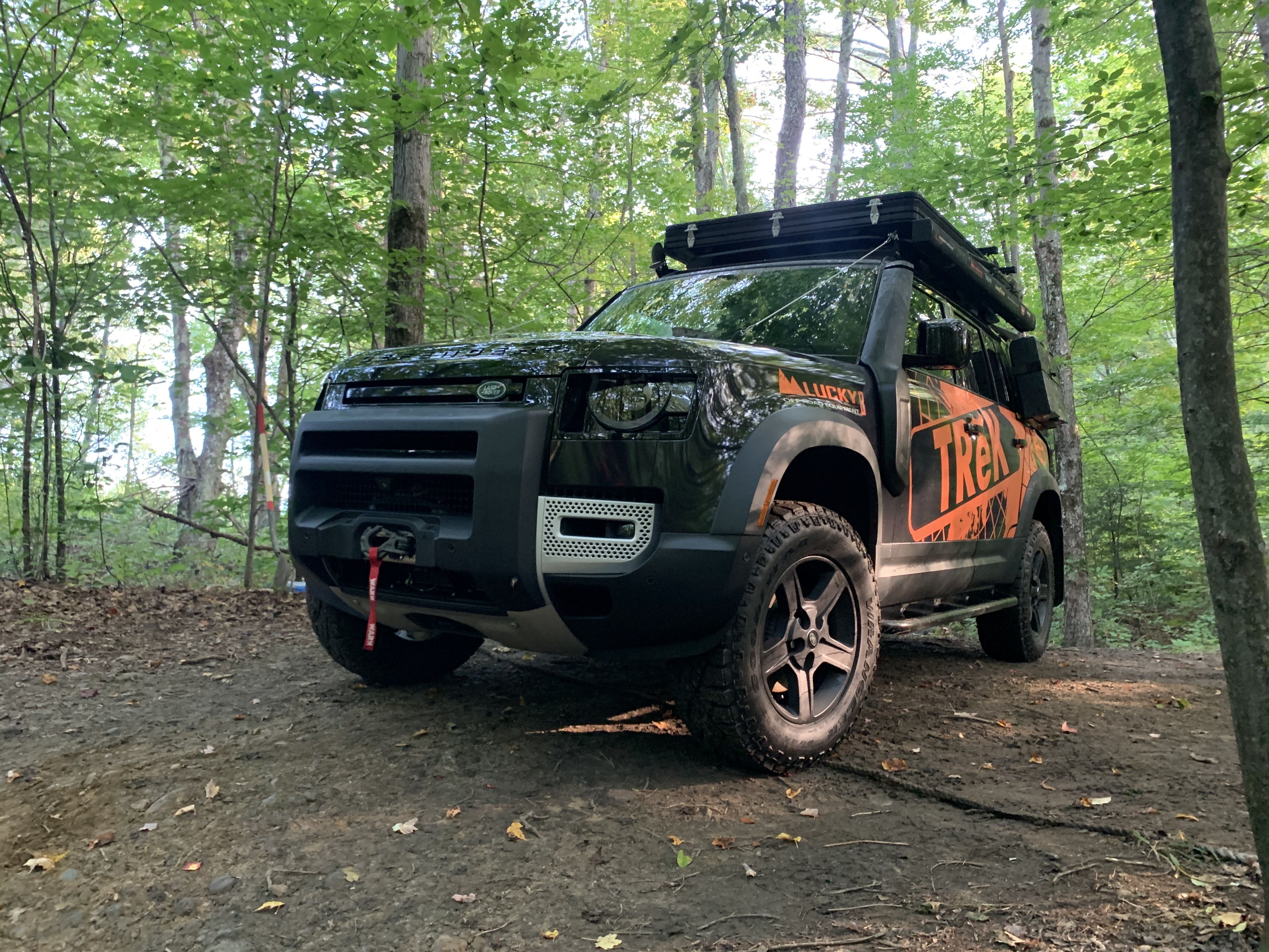 duizend litteken Egoïsme Camping and Off-Roading with the 2023 Land Rover Defender