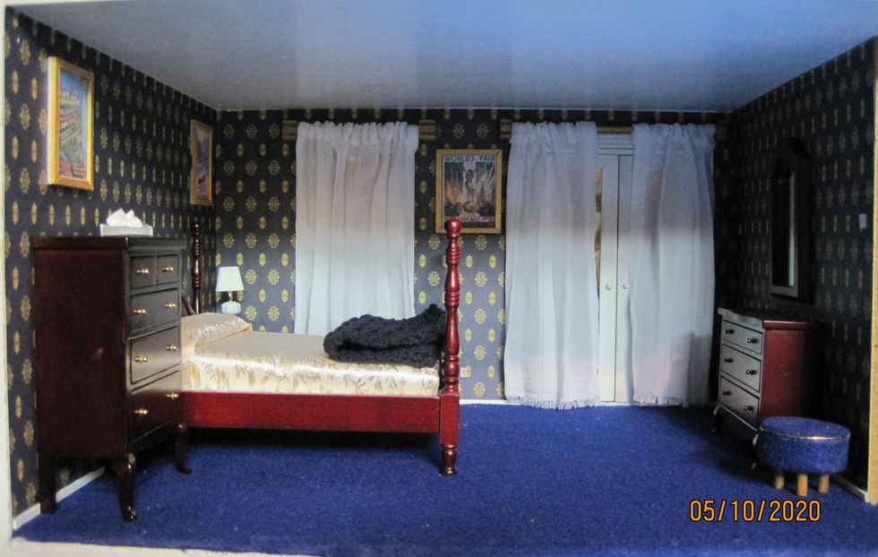 dollhouse bedroom