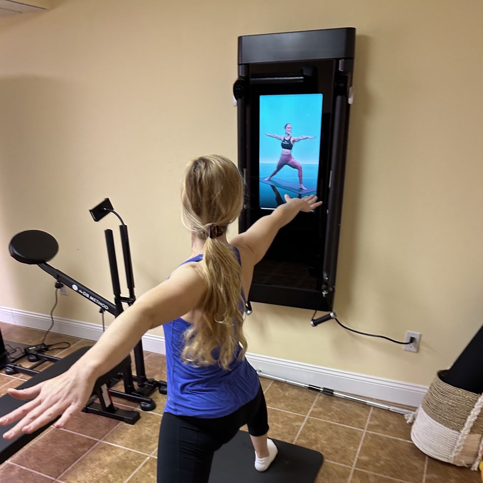 good housekeeping institute's rachel rothman testing mirror workouts for best fitness mirror workouts