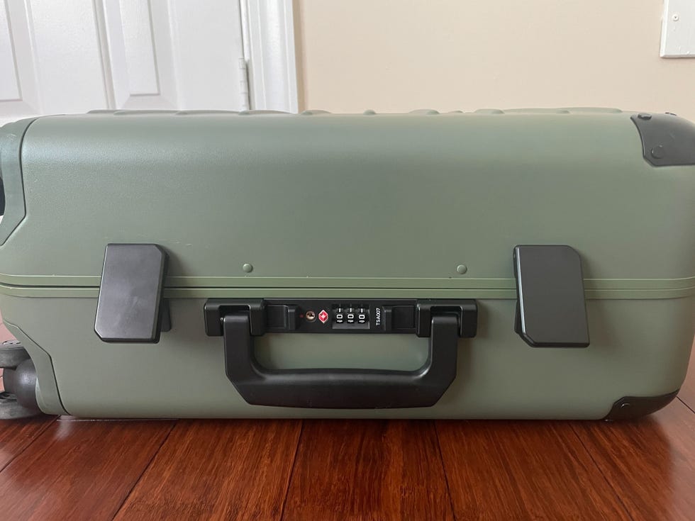 solgaard carry on closet review